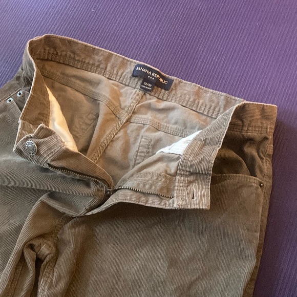 Men's Vintage Banana Republic brown corduroys - Picture 3 of 9